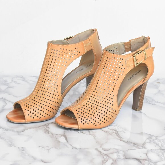 Merona Maddie Honey Heels Size 8.5 - Picture 2 of 6